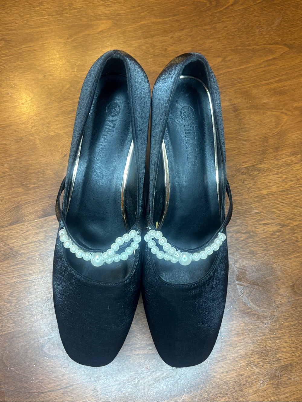 Black Pearl-Embellished Women's Pumps New